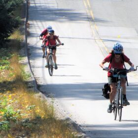 solidarity cycle 2 riders crop